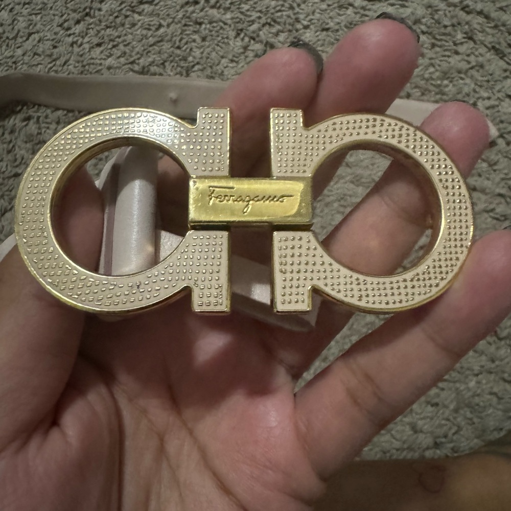 Ferragamo belt pink size 25